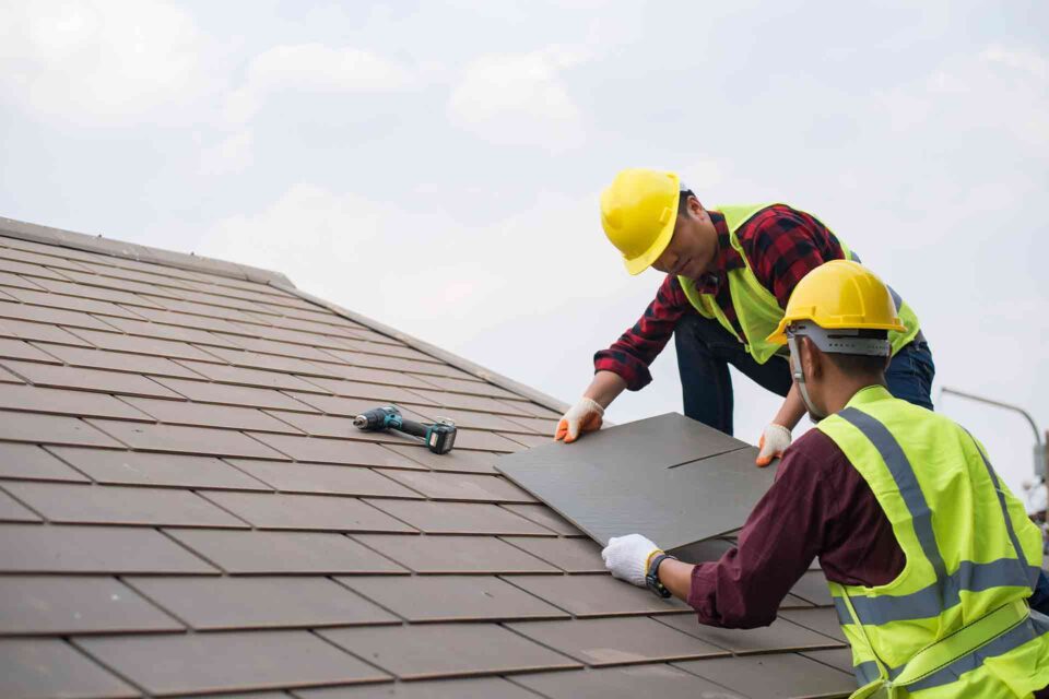 How Do I Hire a Trustworthy Roof Professional