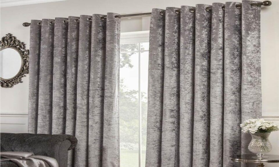 Benefits of Velvet Curtains in homes